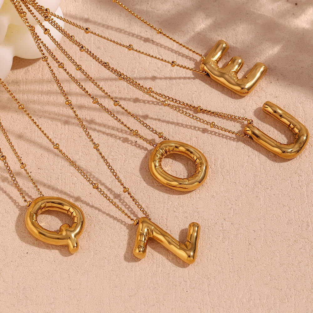 CARLIDANA Bubble 26 Letters Na - огляд і ціна Initial Letter Necklace 18K Gold